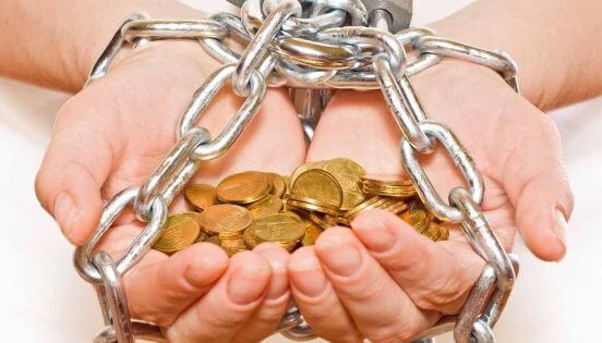 Влияние на человека жизни в кредит